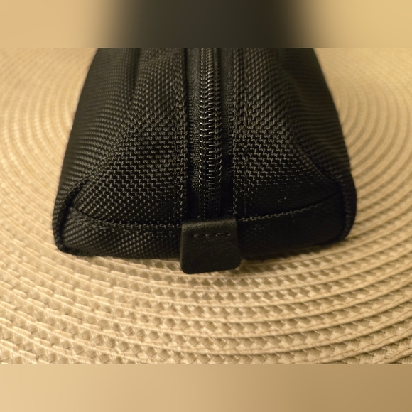 TUMI Alpha Zippered Pouch - Black - Picture 6 of 6